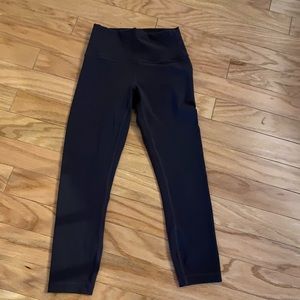 Lululemon graphite grey 23” wunder train leggings
